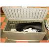 Image 1 : RUBBERMAID PATIO STORAGE BOX WITH LAWN ORNAMENTS