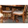 Image 3 : SKLAR PEPPLER DINING ROOM SET WITH HANDLAID DESIGN