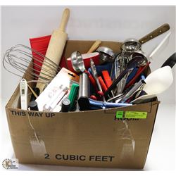 BOX OF COMMERCIAL KITCHEN MISCELLANEOUS