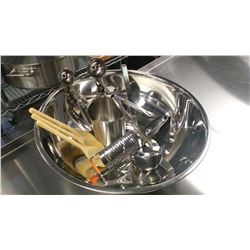 16QT BOWL KITCHEN TOOLS SET - LOT OF 10 PIECES
