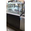 Image 1 : 30" REFRIGERATED GLASS TOP DISPLAY COOLER, SLIDING