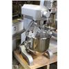 Image 4 : PRIMO BRAND 20QT MIXER NEW