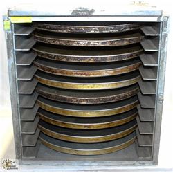 10 PIZZA PANS IN STACKABLE CASES IDEAL FOR