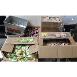 SHELF CONTENTS: ASSORTED DISPOSABLE CONDIMENT PACK