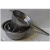 Image 1 : 2 STAINLESS STEEL MIXING BOWLS & COLANDER