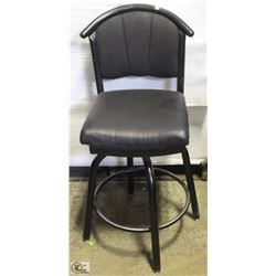 LOT OF 16 BLACK COMMERCIAL RESTAURANT REVOLVING