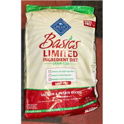 BLUE BUFFALO BASICS GRAIN FREE SALMON & POTATO DOG