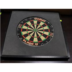 WINMAU PROFESSIONAL DART BOARD IN SURROUND CASE.