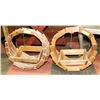 Image 1 : 2 DECORATIVE WOOD HANGING PLANTERS.
