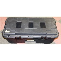 HEAVY DUTY PLANO BLACK STORAGE TRUNK