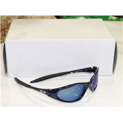 BOX OF OAKLEY STYLE BLACK FRAMED, BLUE LENSE
