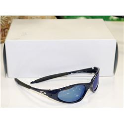 BOX OF OAKLEY STYLE BLACK FRAMED, BLUE LENSE