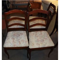 LOT OF 4 MAPLE DINING ROOM CHAIRS.