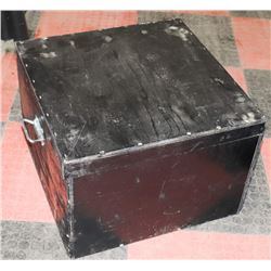WOOD STORAGE BOX
