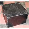 Image 1 : WOOD STORAGE BOX