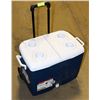 Image 1 : RUBBERMAID COOLER W/ WHEEL