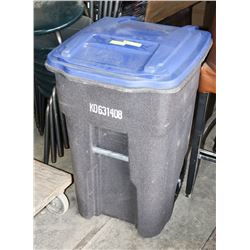 48 GALLON TOTER BIN WITH LID.