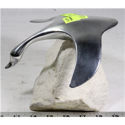 HOSELTON CANADA GOOSE ON MARBLE ROCK