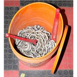 LARGE ORANGE PAIL W/SEVERAL HEAVY DUTY