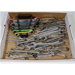 FIAT WITH SAE & METRIC WRENCH SETS INCL.