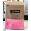Image 1 : CASE OF 30 HOT PINK TISSUE TOP TABLECLOTHS