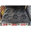 Image 2 : WOLF 36" NATURAL GAS SIX BURNER RANGE WITH OVEN