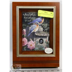 VINTAGE MUSICAL PICTURE FRAME