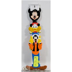 WALT DISNEY BACK SCRATCHER