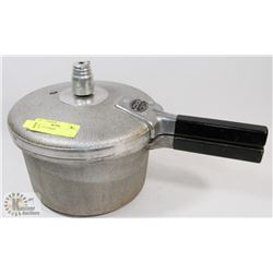 PRESSURE COOKER