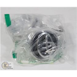 LOT OF 4 NEW TOYOTA CENTER RIM CAPS