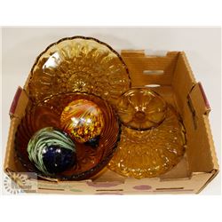 2  AMBER CAKE PLATES AND AMBER BOWEL WITH 2 MURANO