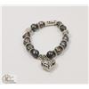 Image 1 : #80-FRESH WATER PEARL WITH HEART SHAPE BRACELET