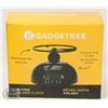 Image 1 : GADGETREE FLYING ALARM CLOCK