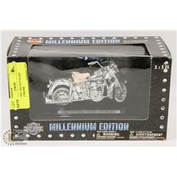 1:18 DIECAST 1962 DUO GLIDE HARLEY CHROME