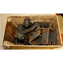 TAILER LEAF SPRING HANGER FOR TANDEM AXEL/MOUNTING