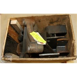 TAILER LEAF SPRING HANGER FOR TANDEM AXEL/MOUNTING