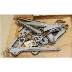 LOT OF FOUR 1/4" X 5/16" LOAD BINDERS