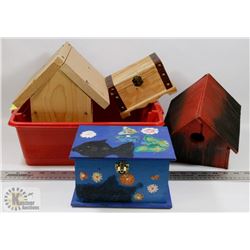 2 WOOD BIRD HOUSES AND 2 WOODEN TRINKET BOXES