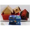 Image 1 : 2 WOOD BIRD HOUSES AND 2 WOODEN TRINKET BOXES