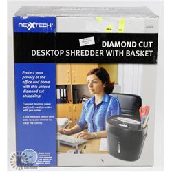 NEXXTECH DIAMOND CUT DESKTOP SHREDDER WITH