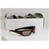 Image 1 : BOX OF WINE COLOR DESIGNER SUNGLASSES