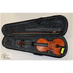 VIOLIN RECITAL 4/4 NATURAL WITH HARD CASE & BOW.
