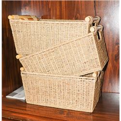 GROUP OF 4 WICKER STORAGE BOXES.