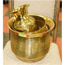 COLLECTION OF BRASS STYLE PLANTERS AND VASE