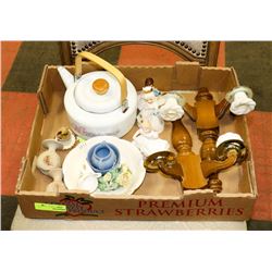 ESTATE FLAT OF COLLECTIBLES INCLUDES ROYAL