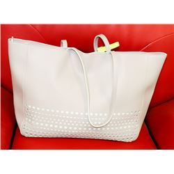 LADIES NEW TOTE BAG COMES WITH MATCHING MAKEUP BAG