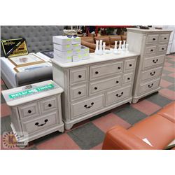 ANTIQUE WHITE FURNITURE SET INCL