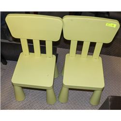 LOT OF 2 GREEN PLASTIC CHILDRENS CHAIR
