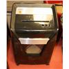 Image 1 : STAPLES BRAND PROFESSIONAL PAPER SHREDDER.