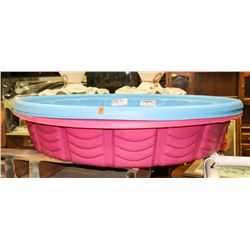 GROUP OF 5 KIDDIE POOLS/ SANDBOXES.